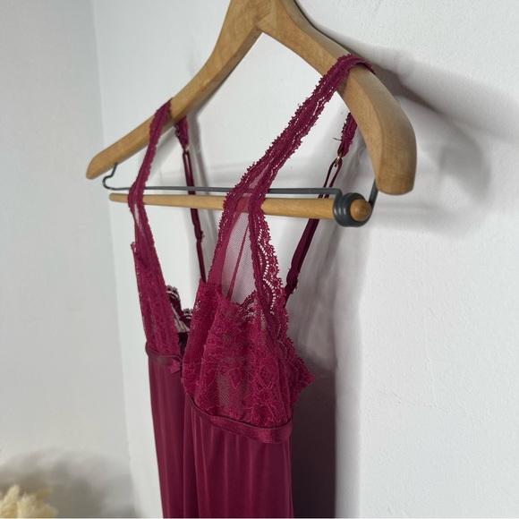 VICTORIA'S SECRET Very Sexy Burgundy Lace Babydoll Size XS Valentines - Picture 8 of 15